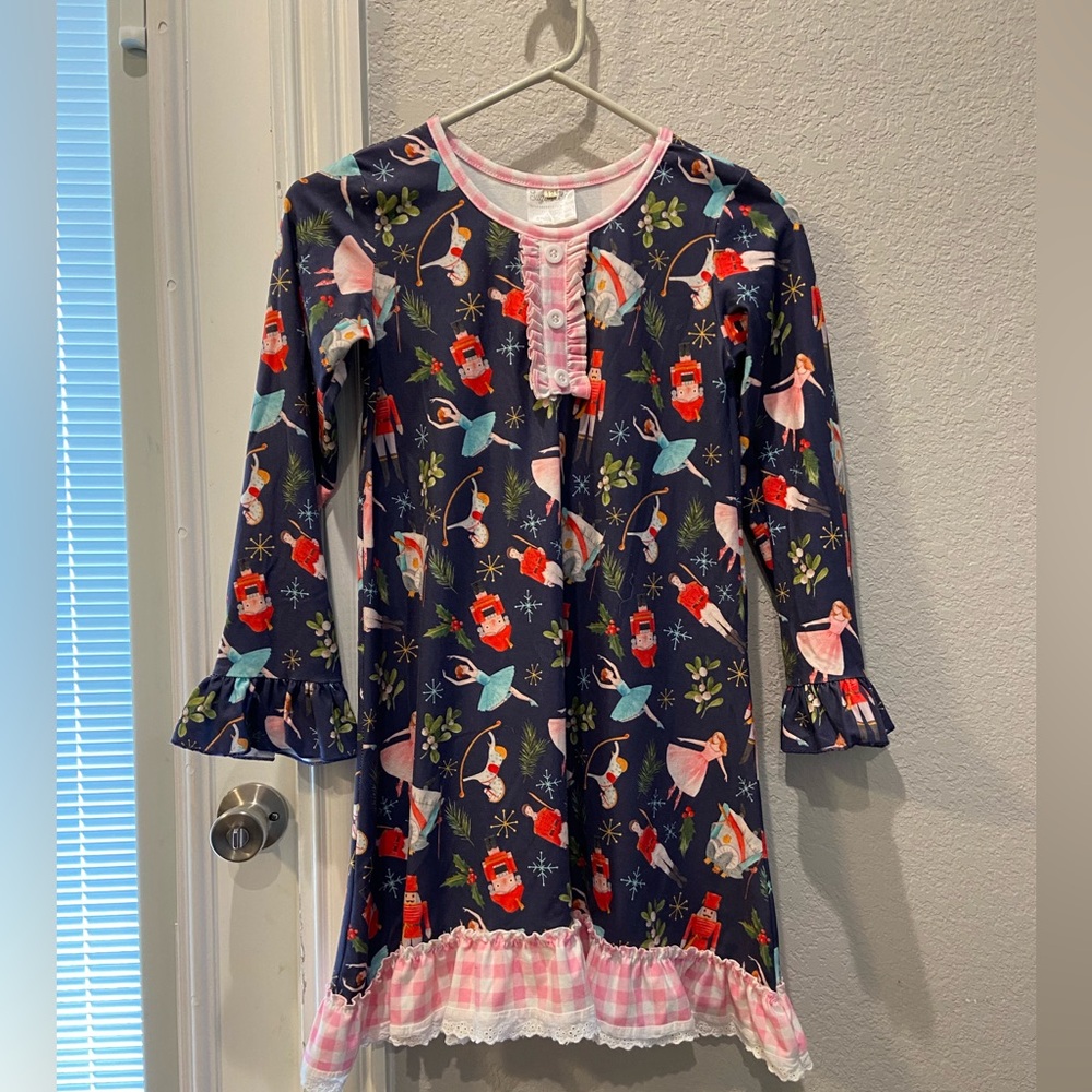 Sugar Bee Nutcracker Pajama Lace Gown size 12